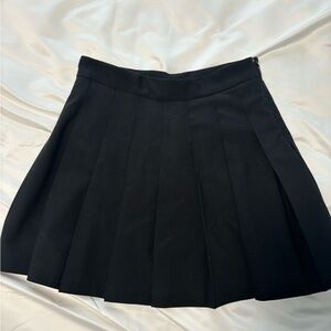 Aritzia Sunday Best High Waisted Pleated Mini Skirt